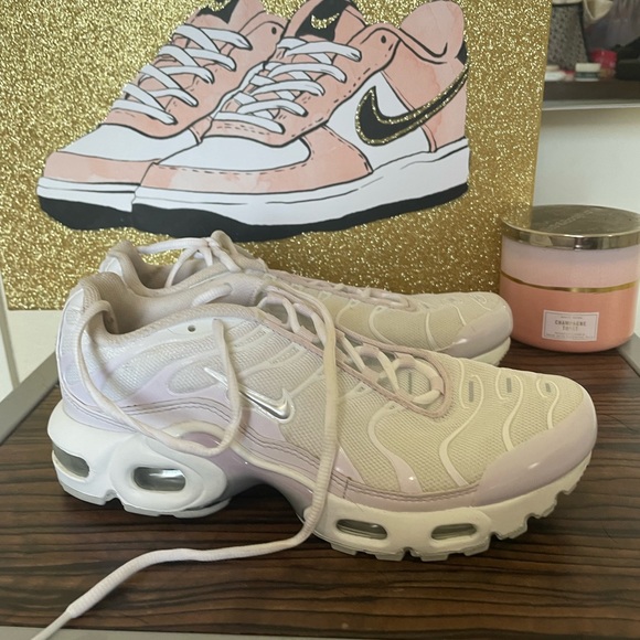 air max plus womens black